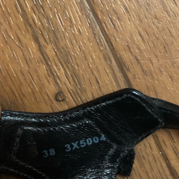 Prada - Picture 10 of 11